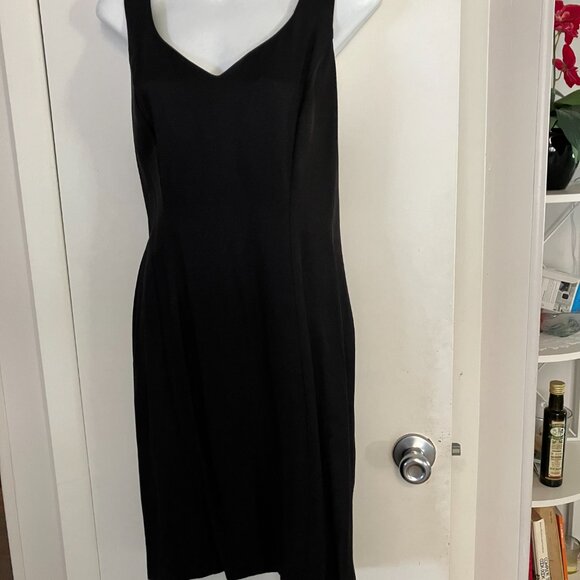 Clever "Little Black Dress" with Cross Straps on Back Size M - Picture 2 of 6